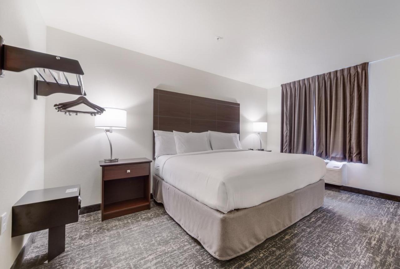 Cobblestone Inn & Suites-Fremont المظهر الخارجي الصورة
