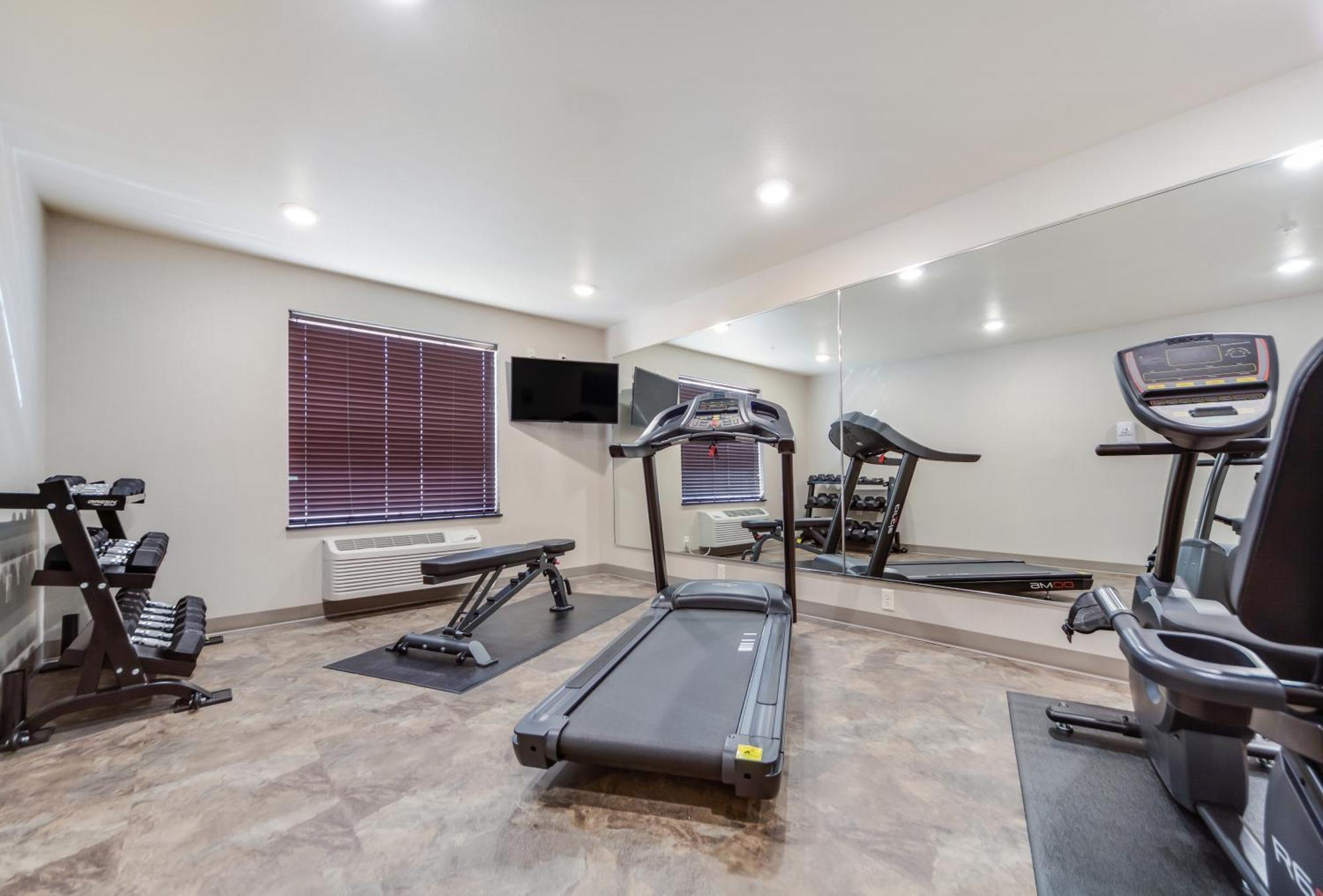 Cobblestone Inn & Suites-Fremont المظهر الخارجي الصورة