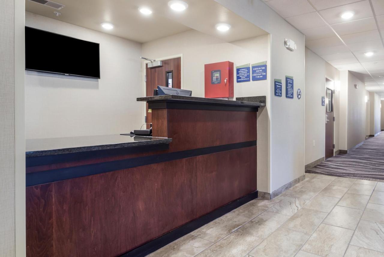 Cobblestone Inn & Suites-Fremont المظهر الخارجي الصورة